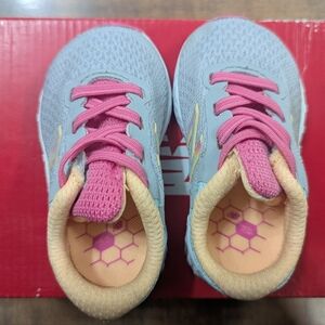 New Balance Kids' Gray and Pink Sneakers